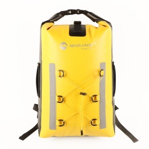 Double shoulder dry and wet separation waterproof bag