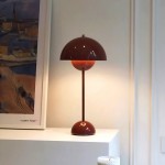 Charging table lamp